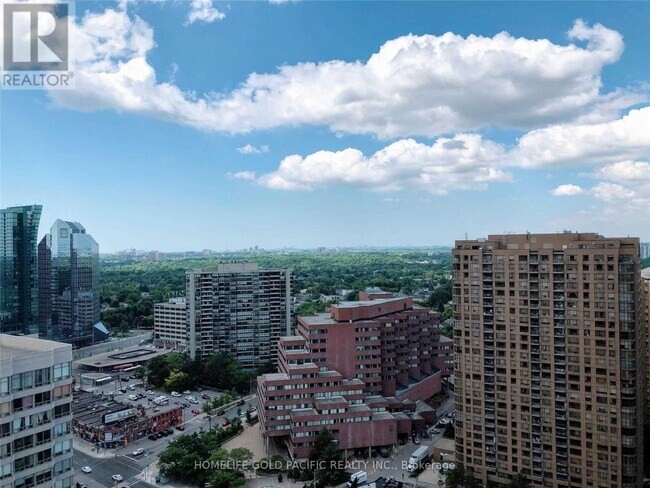 Photo du bâtiment - 18 Spring Garden Ave