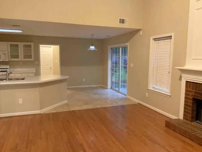 Building Photo - 710 Sable Pointe Rd