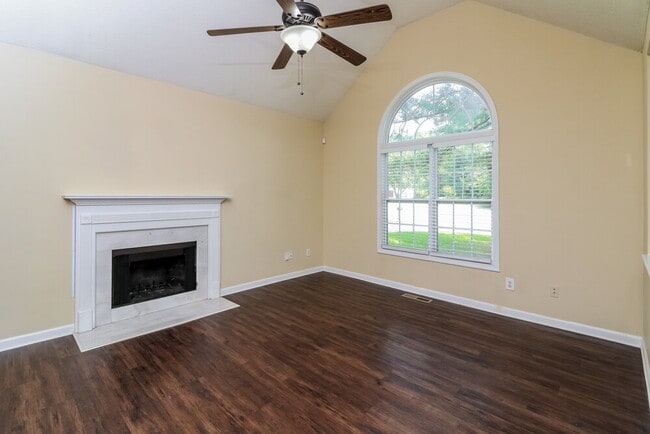 Building Photo - 4671 Tradewinds Ct