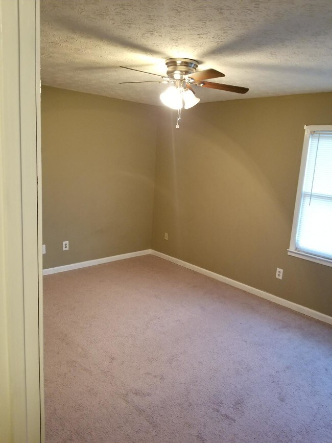 143 Hudson Bridge Ln, Stockbridge, GA 30281 House for Rent in