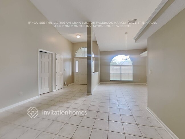 Building Photo - 523 Charles Pinckney St