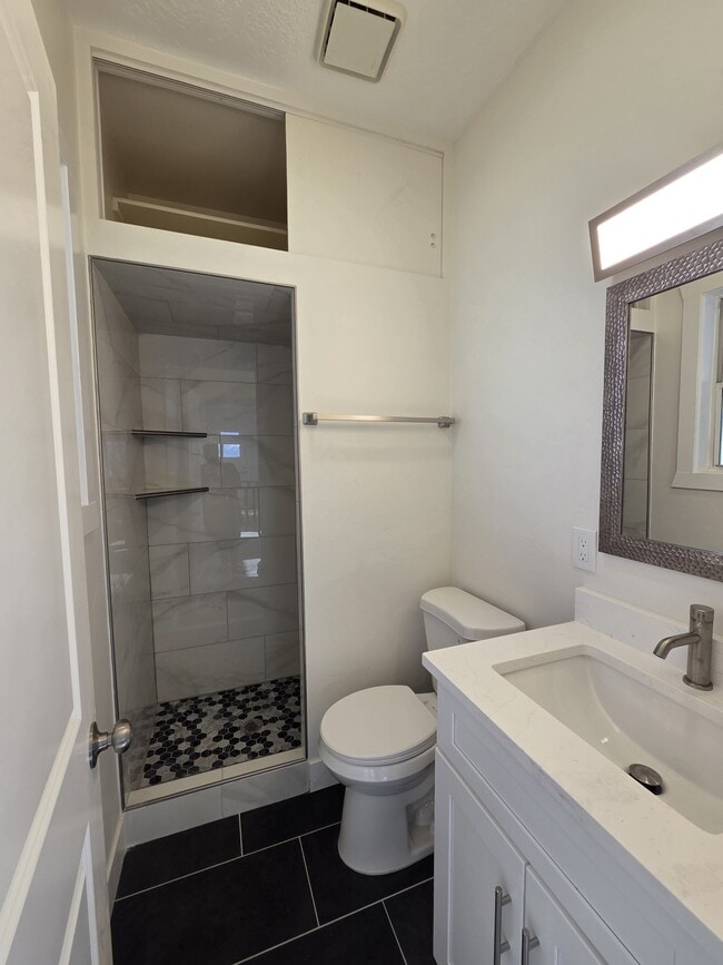 Foto del edificio - 152 N 200 W St