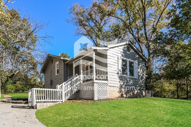 Foto del edificio - 111 Scott Ave