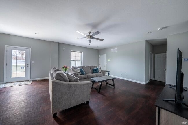 Foto del edificio - 823 Hart St