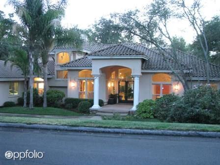 Building Photo - 9185 Los Lagos Cir S