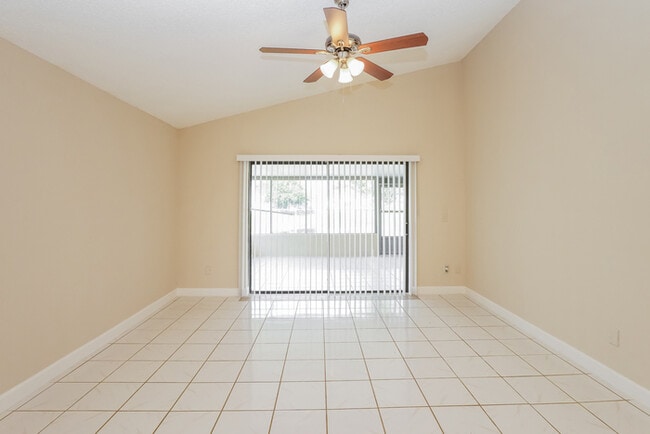 Foto del edificio - 1019 Apopka Woods Ln