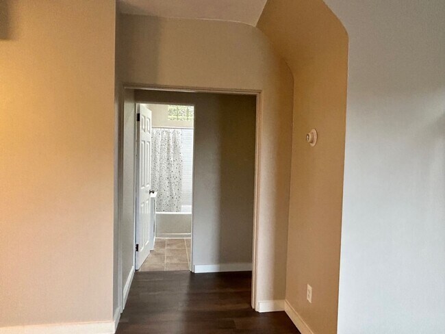 Foto del edificio - Beautiful Home for Rent