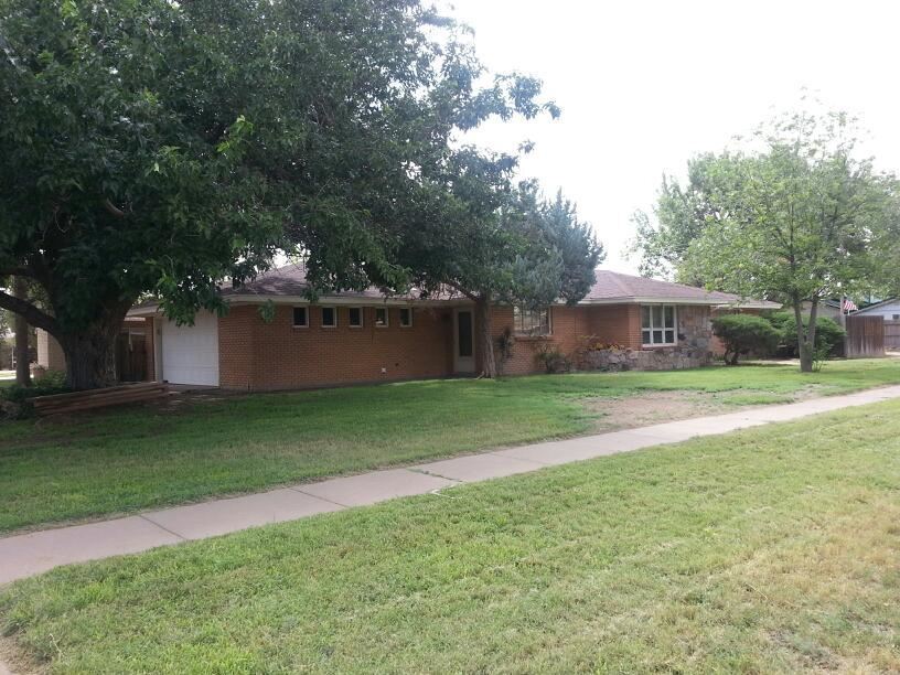 2 br, 1.5 bath House - 2805 N Garden - House Rental in Roswell, NM ...