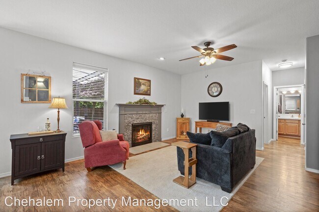 Building Photo - 3 br, 3 bath House - 271 Royal Oak St.