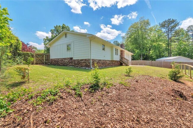 Building Photo - 4325 Keenan Ct NE