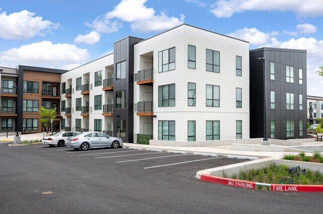 Building Photo - 17895 SW Higgins St