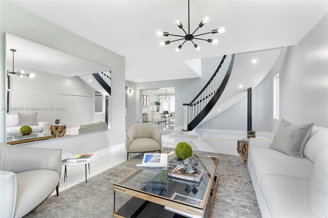 Building Photo - 1425 Lenox Ave.