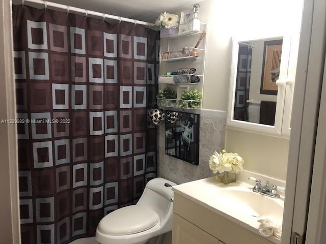 Foto del edificio - 18810 NW 57th Ave