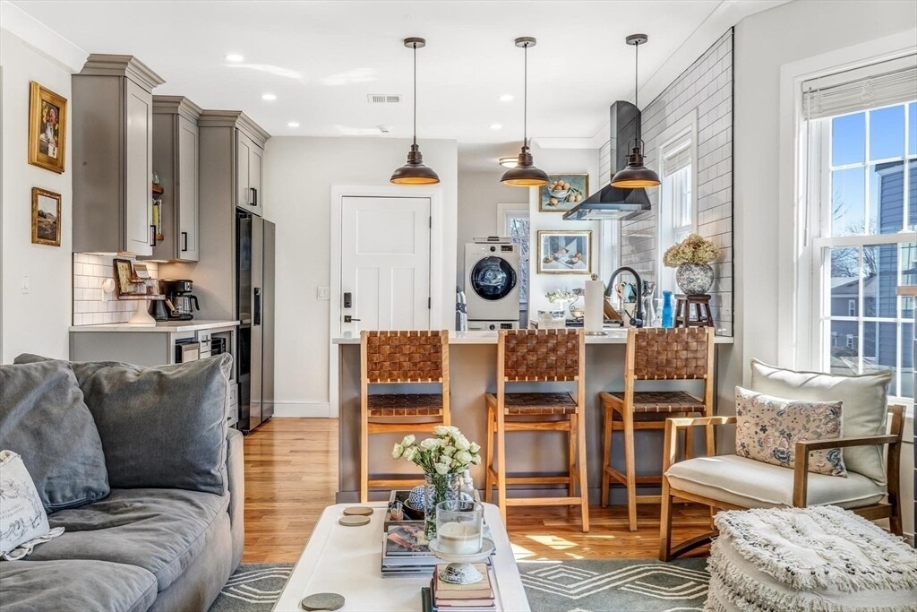 Foto principal - 644 Adams St