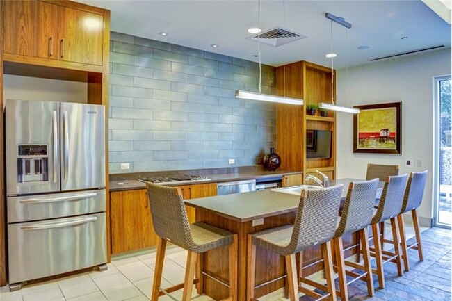 Foto del edificio - 302 Brazos St