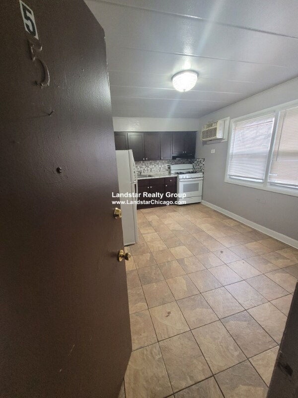 Foto principal - 3824 25th Ave