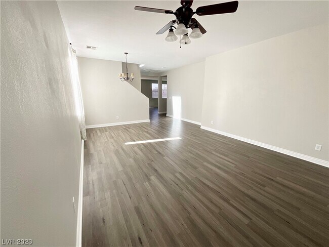 Foto del edificio - 8329 Lavender Jade Ct