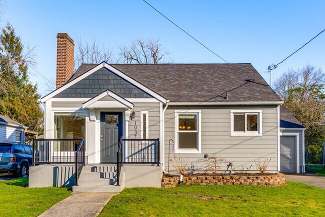 Photo - 1937 NE Dekum St House