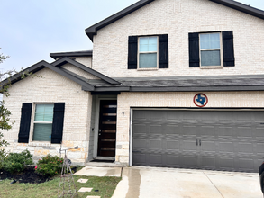 Building Photo - 3008 Muscat Wy
