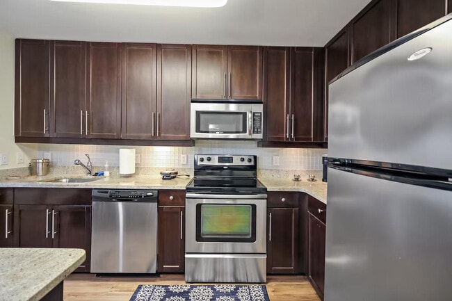 Foto del edificio - 599 John Carlyle St