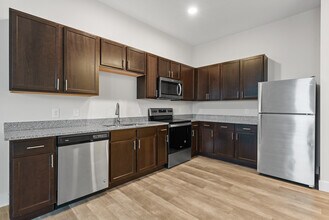 Flat 102 - The Ave