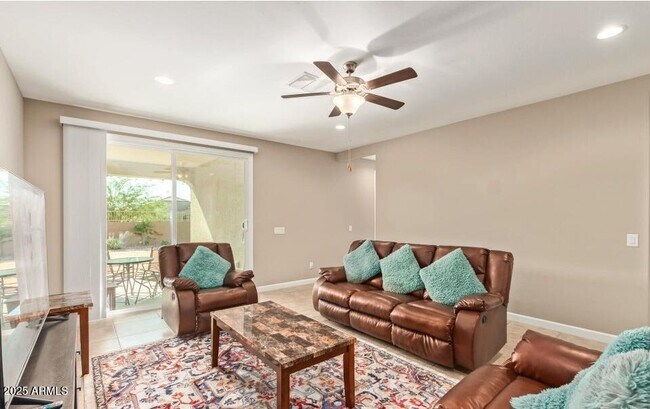 Building Photo - 1953 W Yellowbird Ln