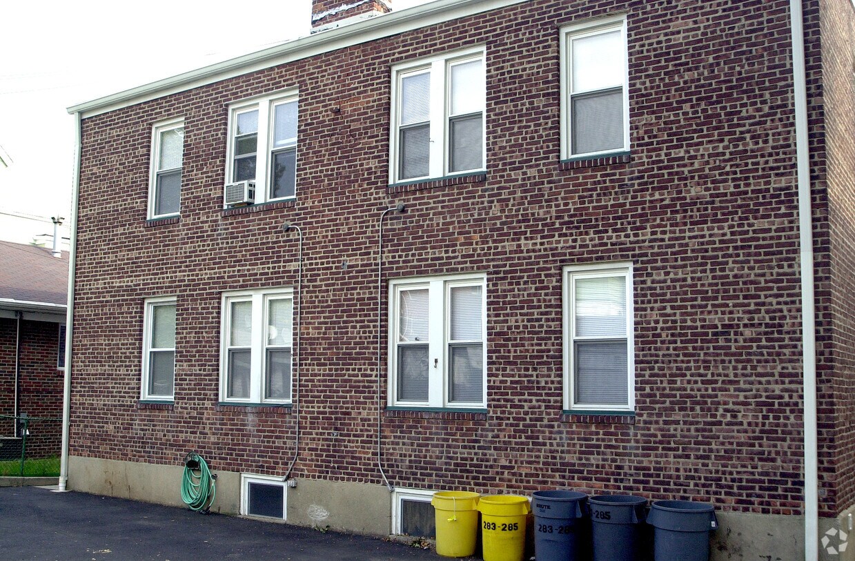 Foto del edificio - 283-285 Maple St