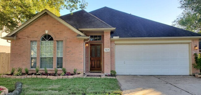 Foto del edificio - 7418 Colony Bend Ln