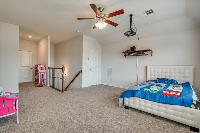 Foto del edificio - 2724 Pease Dr