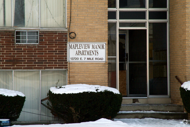 Foto del edificio - Mapleview Manor