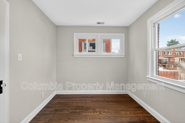 Foto del edificio - 5221 2nd St NW