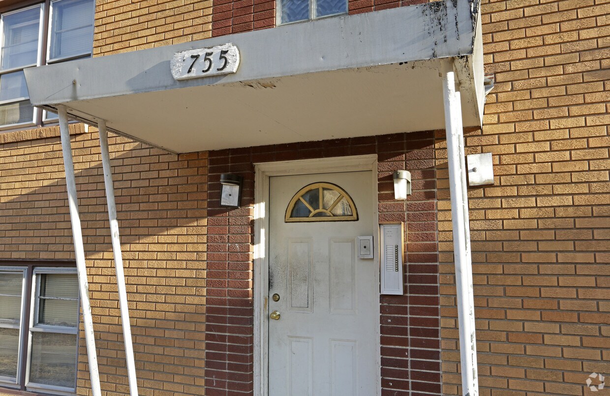 Foto del edificio - 1755 Selby Ave