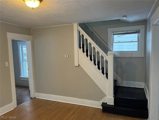 Foto del edificio - 384 W Bartges St