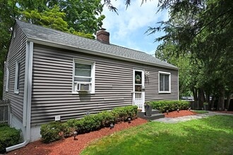 Building Photo - 3 New Castle Dr