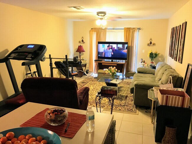 Foto del edificio - 339 Harry Ave S