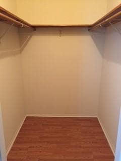 Foto del edificio - 1203 W 49th St