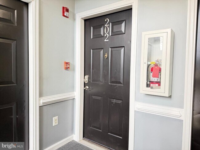 Foto del edificio - Beautiful 2BR/2BA Condo in Piney Orchard.