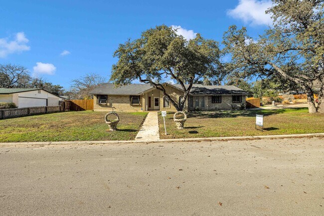 Building Photo - Castle Hills Home for Rent available for A...