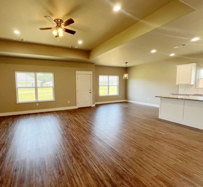 Building Photo - 5471 Barn Owl Dr