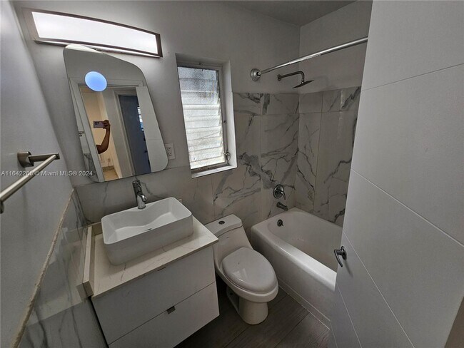 Foto del edificio - 1723 Liberty St