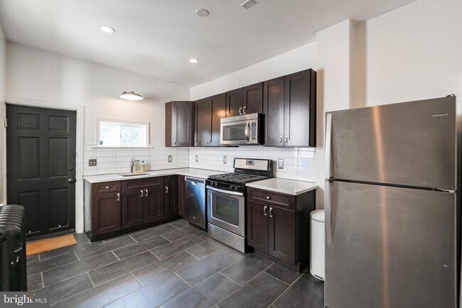 Foto del edificio - 2224 Reed St