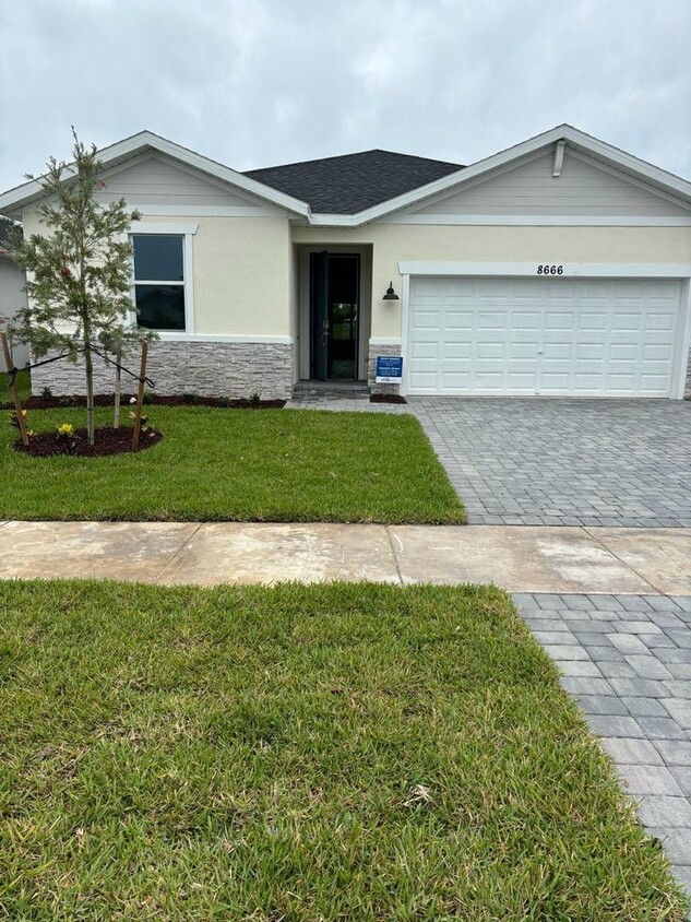 Primary Photo - Dahlia Circle, Port St. Lucie, FL 34986 - ...