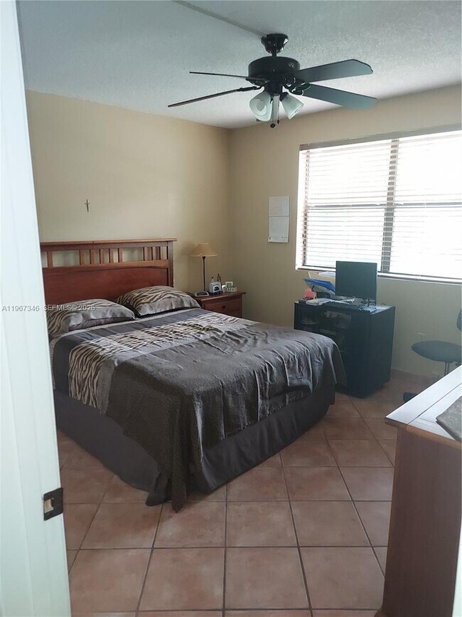 Foto del edificio - 14940 SW 49th Ln