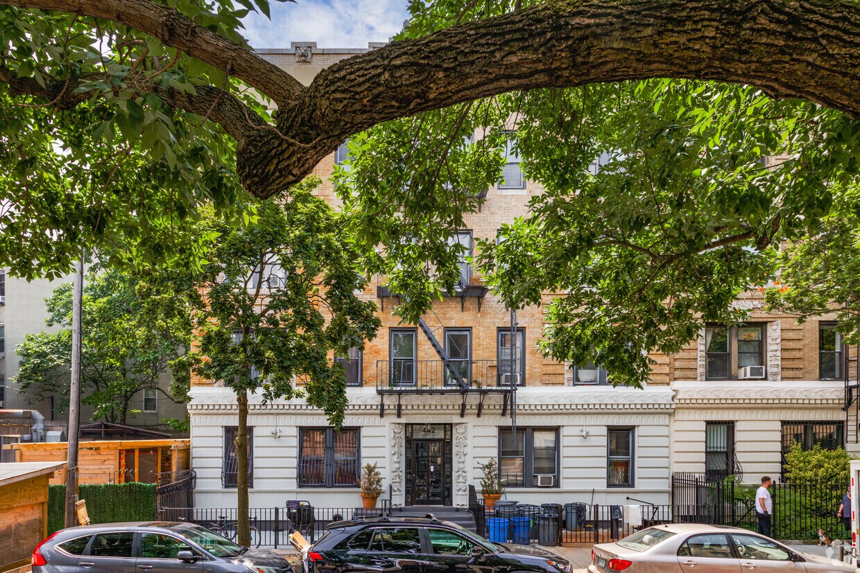 Foto del edificio - 442 Sterling Pl