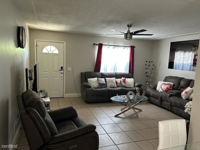 Foto del edificio - 4 br, 1 bath House - 7672 R Jester Court