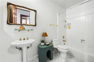 Building Photo - 533 Sierra Madre Ave