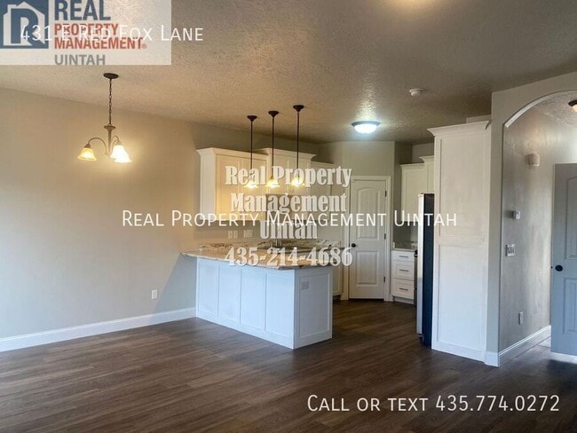 Foto del edificio - 431 E Red Fox Ln