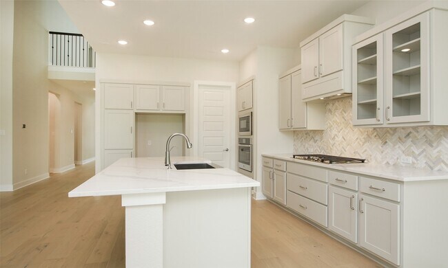 Foto del edificio - 8018 Hingham Ln