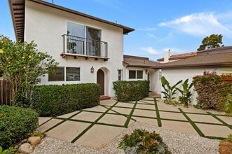 Building Photo - 752 Casiano Dr