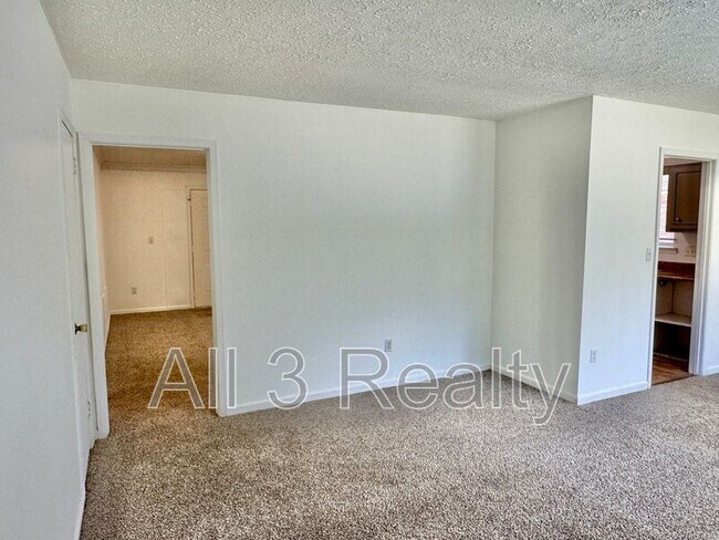 Building Photo - 6249 Wares Ferry Rd